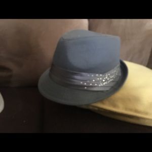 Hat new condition!